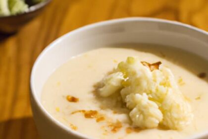 Creamy Cheesy Cauliflower Soup: Cozy Comfort in a Bowl