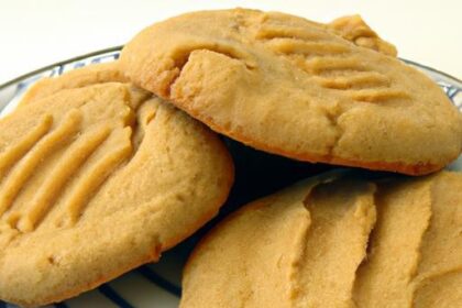 Peanut Butter Cookies: Classic Treats with a Nutty Twist