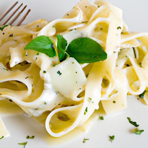 Creamy Fettuccine Alfredo: Classic Recipe Made Easy