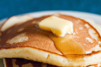 Fluffy Homemade Pancakes: Easy Steps for Perfect Mornings